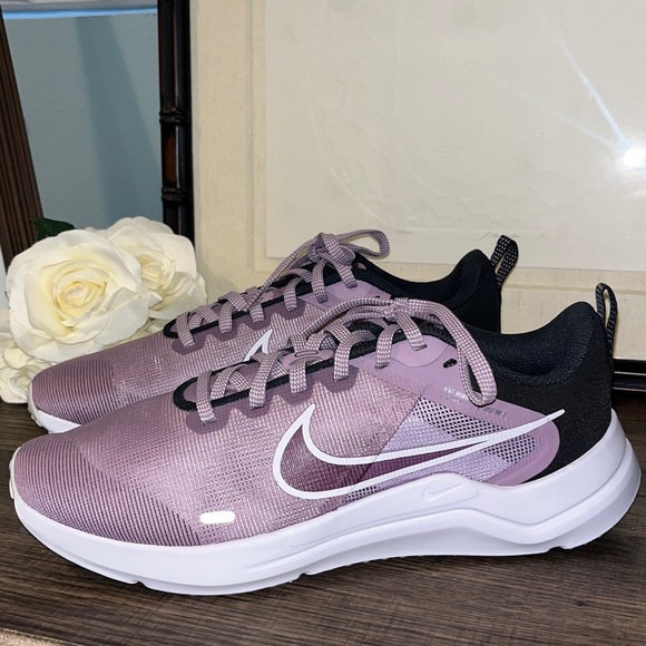 Nike Woman's Downshifter 12 'Amethyst Wave' NWOB sz 10 - Picture 1 of 16